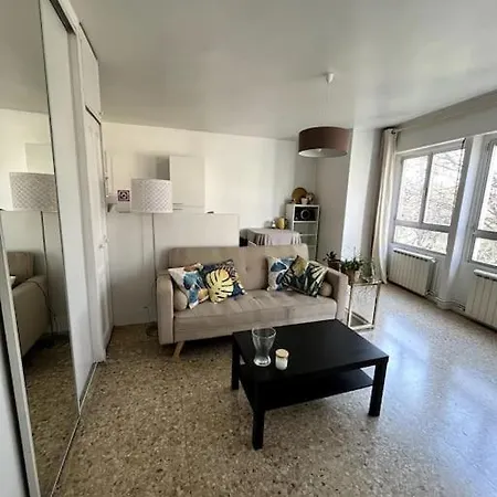 Apartment Appt 2 Pers, Proche Place De La Comedie, Wifi *