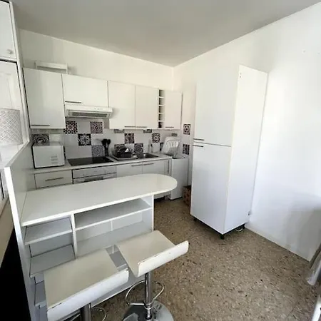 Appt 2 Pers, Proche Place De La Comedie, Wifi Apartment *