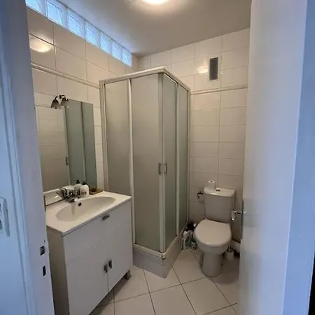 Apartment Appt 2 Pers, Proche Place De La Comedie, Wifi